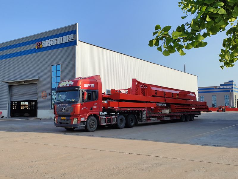 電動葫蘆門式起重機(jī) 2臺 MHxh10t—25m 外懸5/5m MHxh5t—23m 外懸4.5/4.5m 制作完成，發(fā)往青海交付客戶使用